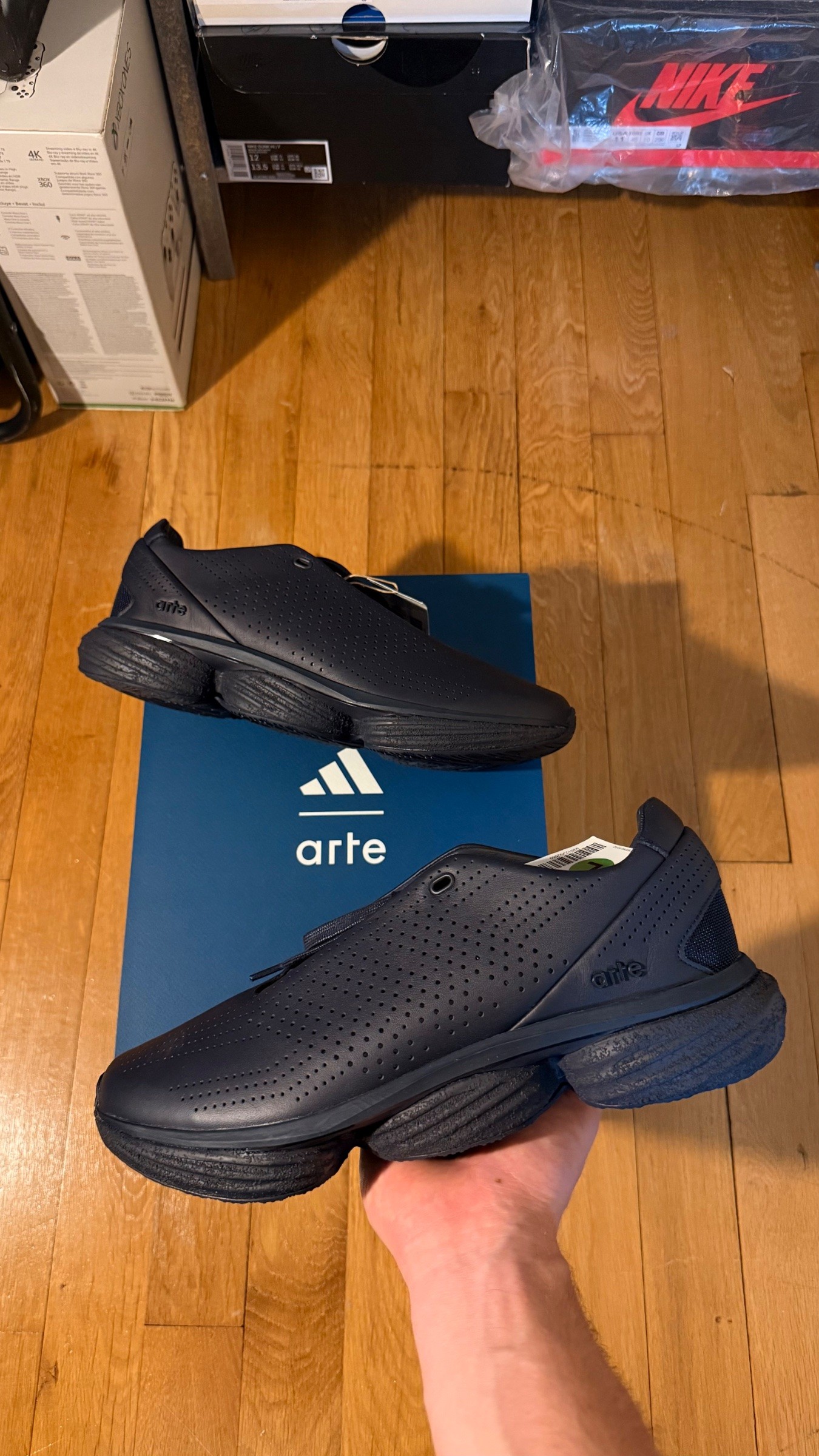 Photo de Adidas Arte Sample F&F Triple Black