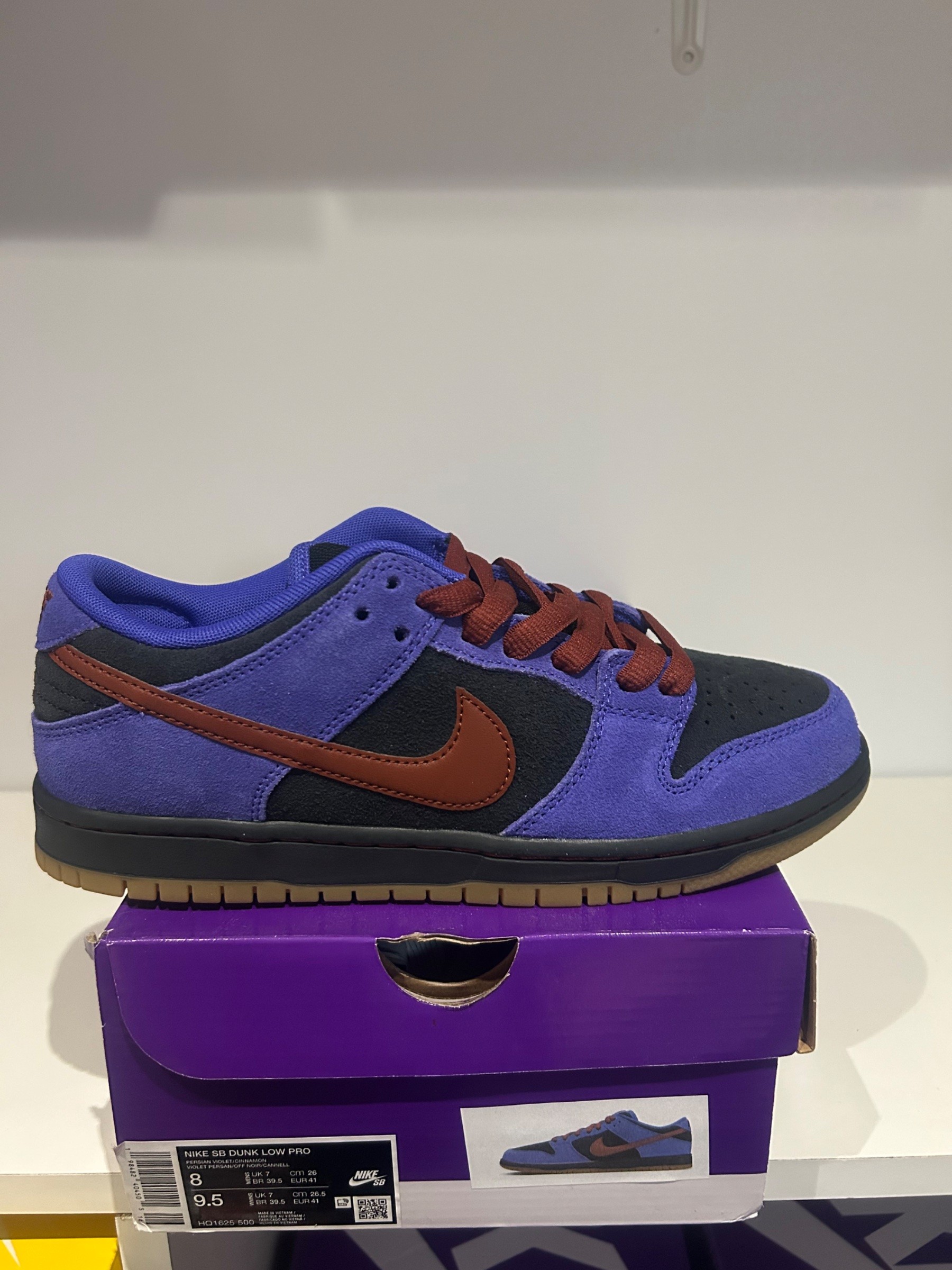 Photo de Nike SB Dunk Low Pro Deep Royal Blue/Dark Russet-Black