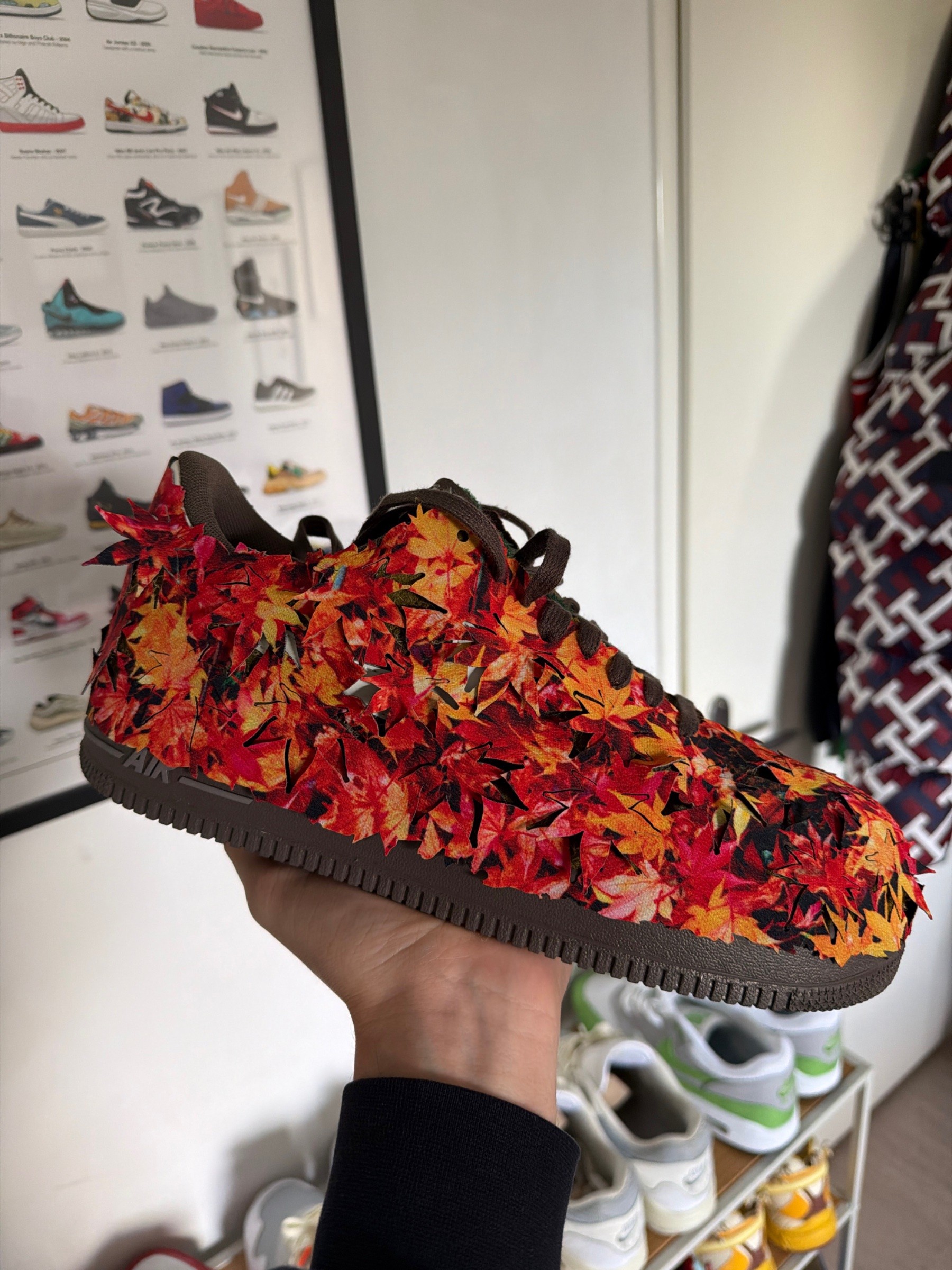 Photo de Nike Air Force 1 Low Leaf Camo Autumn Leaves/Maple Leaf Print Brown/Orange/Red