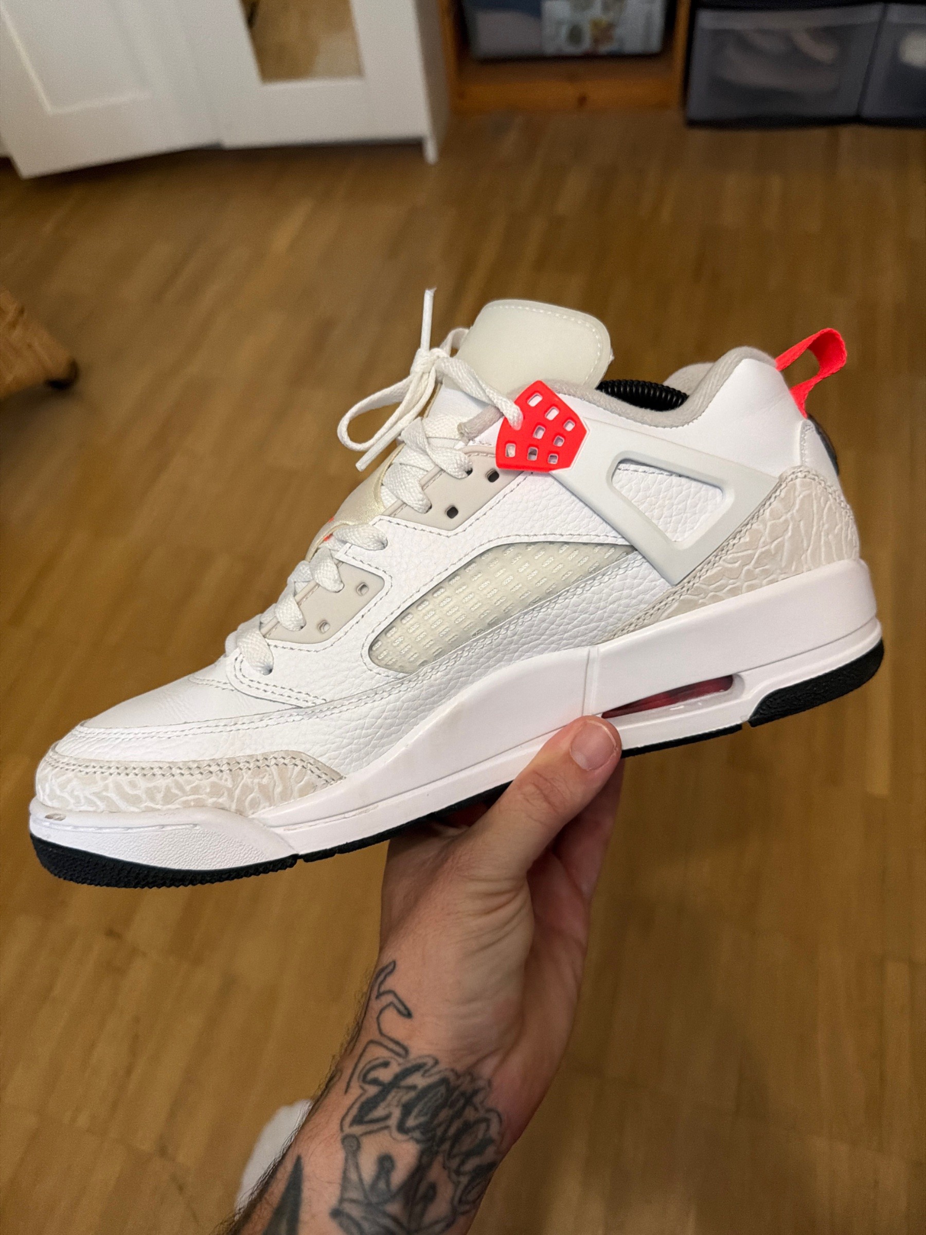 Photo de Jordan Spizike Low White/Infrared
