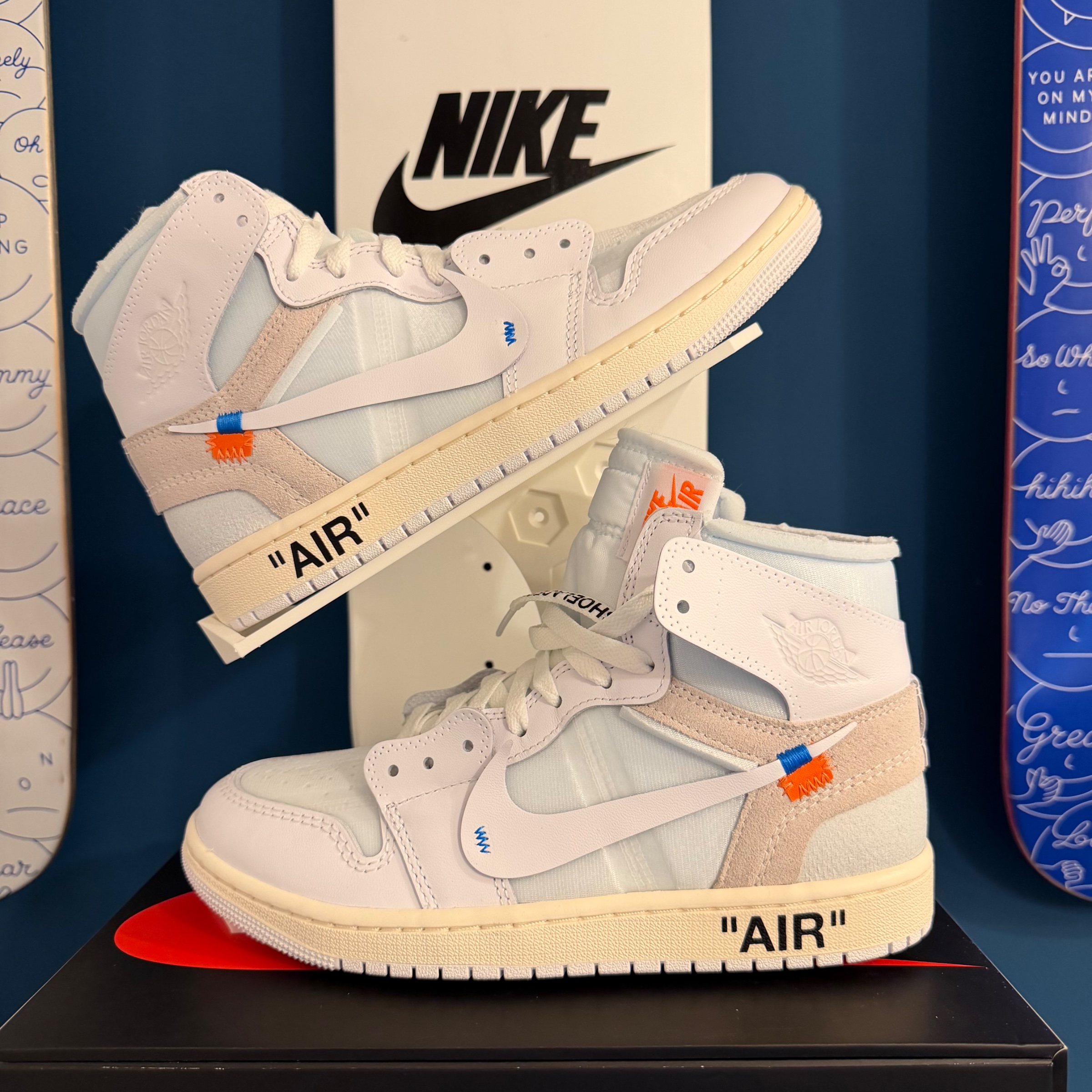 Photo de Jordan 1 Retro High Virgil Abloh Archive Alaska