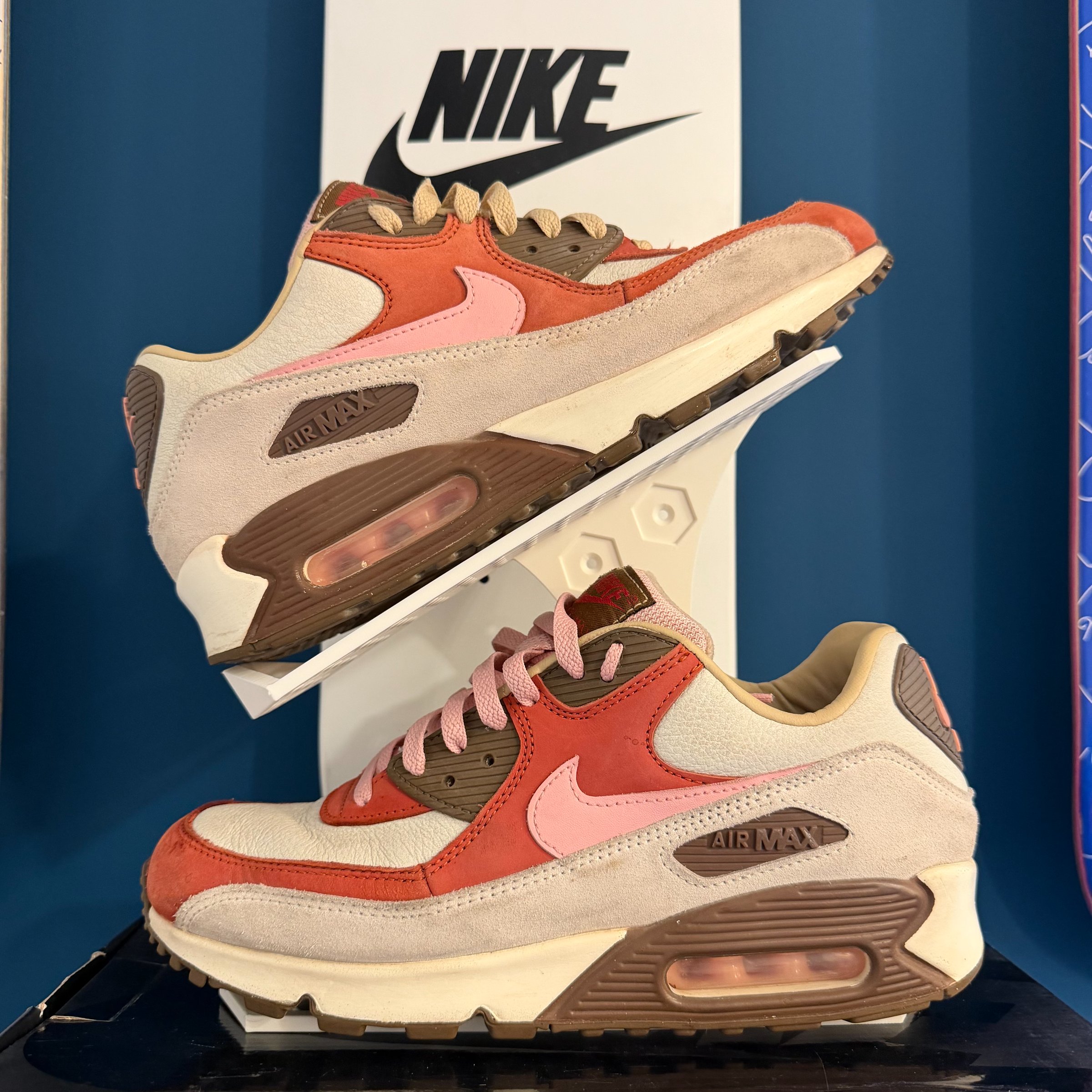 Photo de Nike Air Max 90 NRG Bacon (2021)